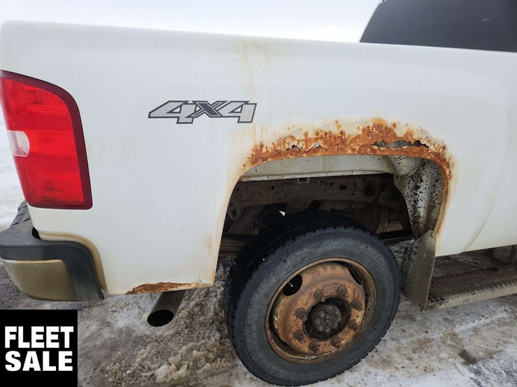 2011-chevrolet-silverado-1500-image-43