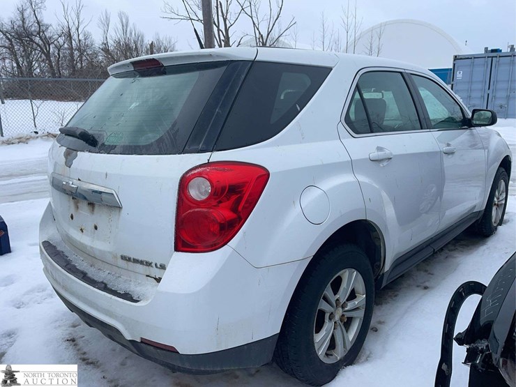 2010-chevrolet-equinox-ls-image-5