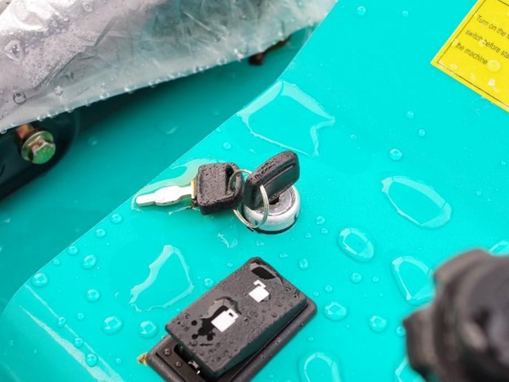 2025-cfg-industrial-h15r-mini-excavator-w/-pilot-system,-gasoline-engine,-unused-image-9