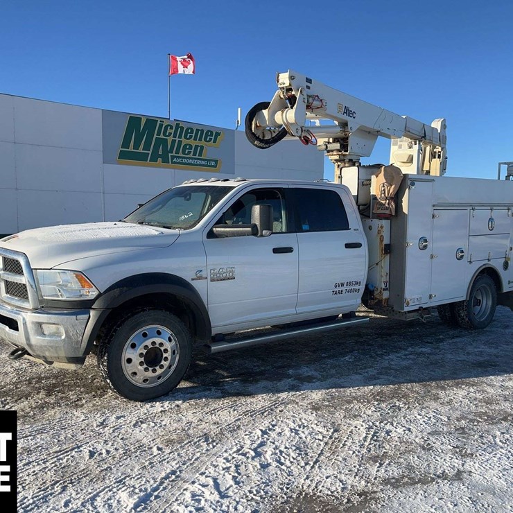 2016 Ram 5500 S/A Bucket Truck