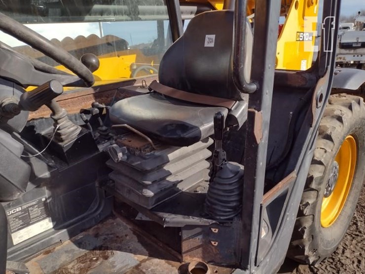 2017-jcb-510-42-image-13