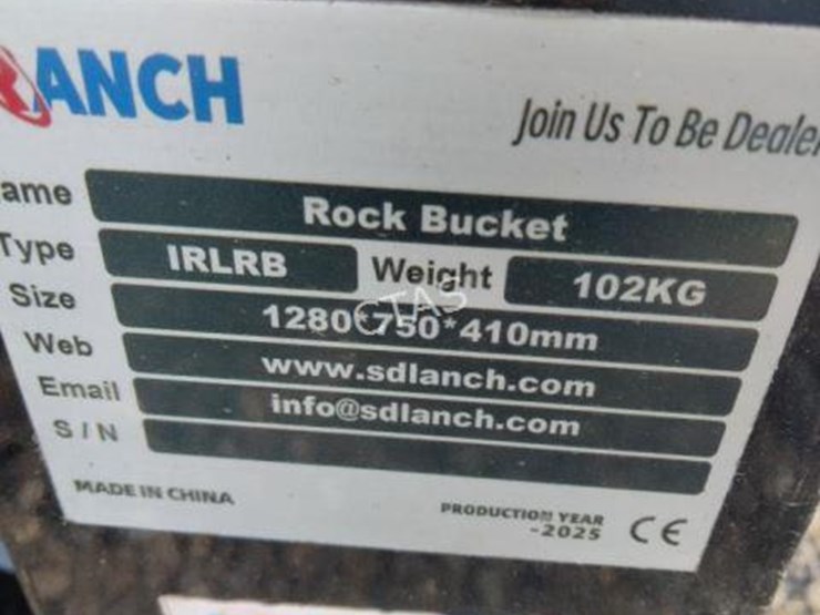 #36-•-mini-skid-steer-rock-bucket-image-4