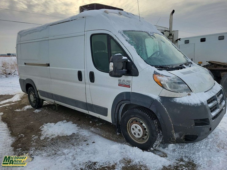 non-operable-2014-ram-promaster-s/a-cube-van-image-2