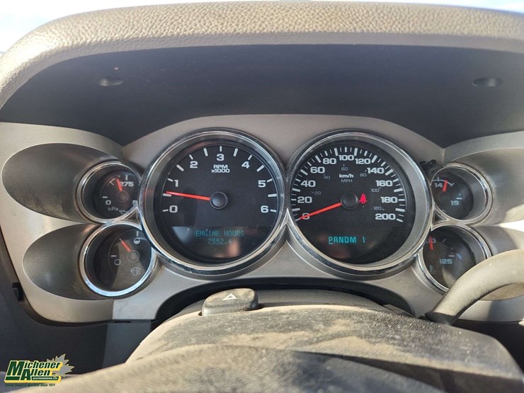 2013-gmc-sierra-2500hd-image-22