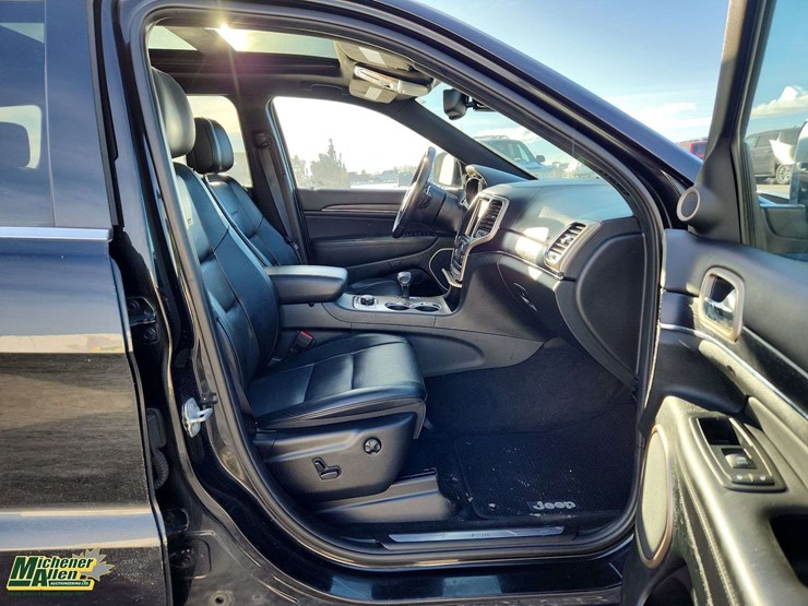 2014-jeep-grand-cherokee-image-28