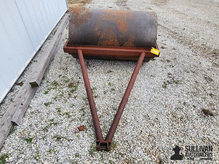 custom-pull-type-4'-lawn-roller-image-2