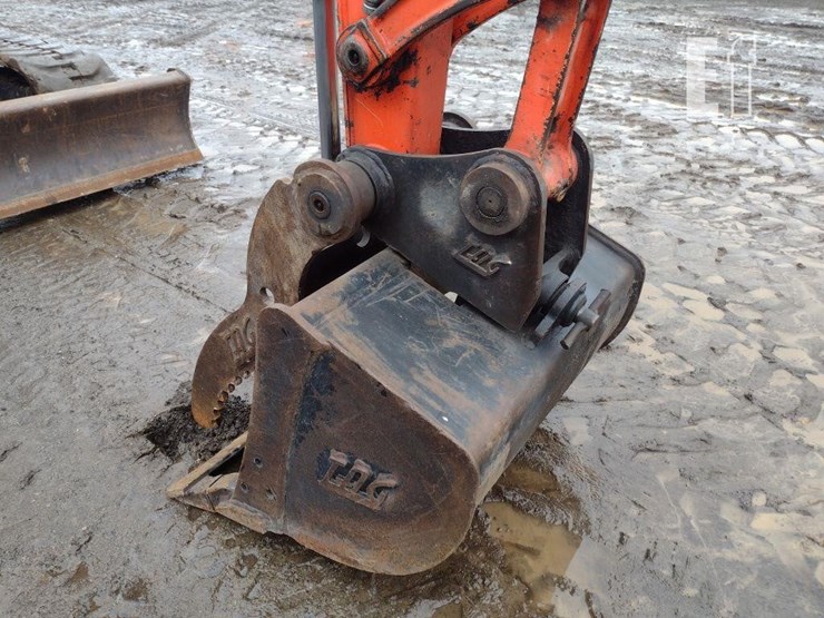 2019-kubota-u55-4-image-18