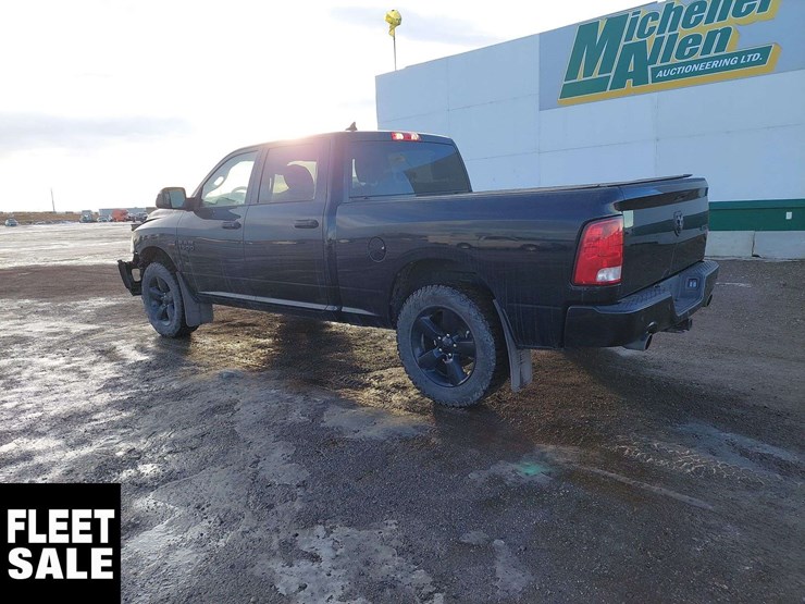 2023-ram-1500-classic-image-3