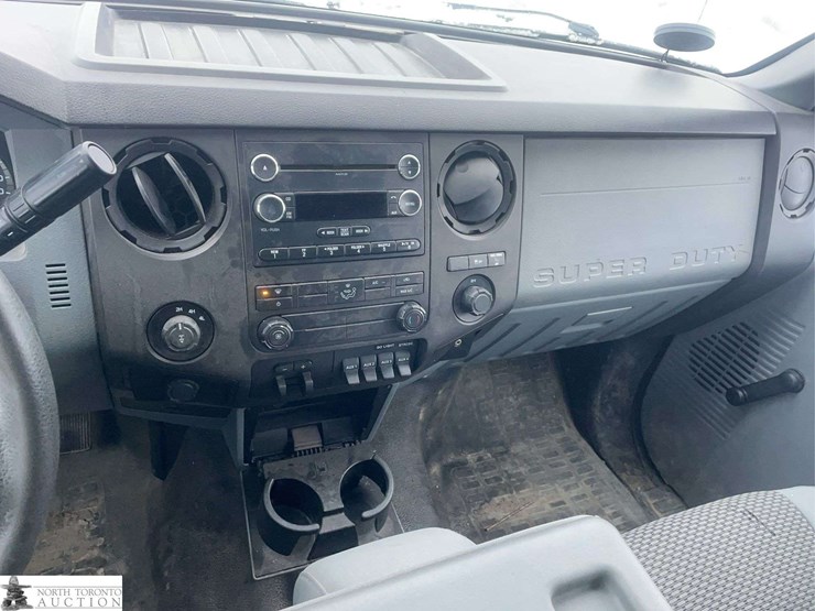 2014-ford-f250-image-16