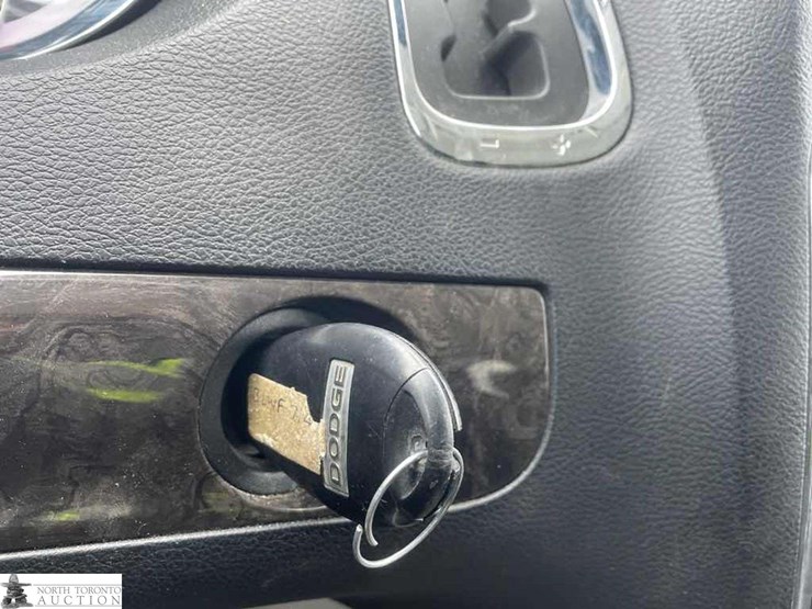 2011-dodge-grand-caravan-image-16