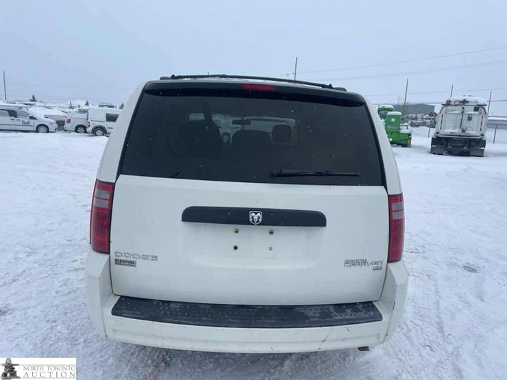 2009-dodge-grand-caravan-se-image-7