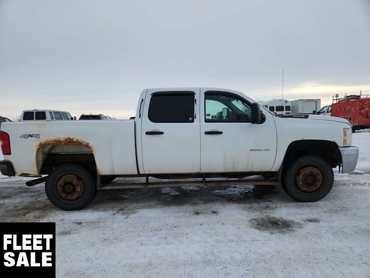 2011-chevrolet-silverado-1500-image-10