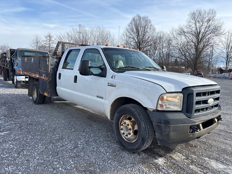 2007-ford-f350-image-8