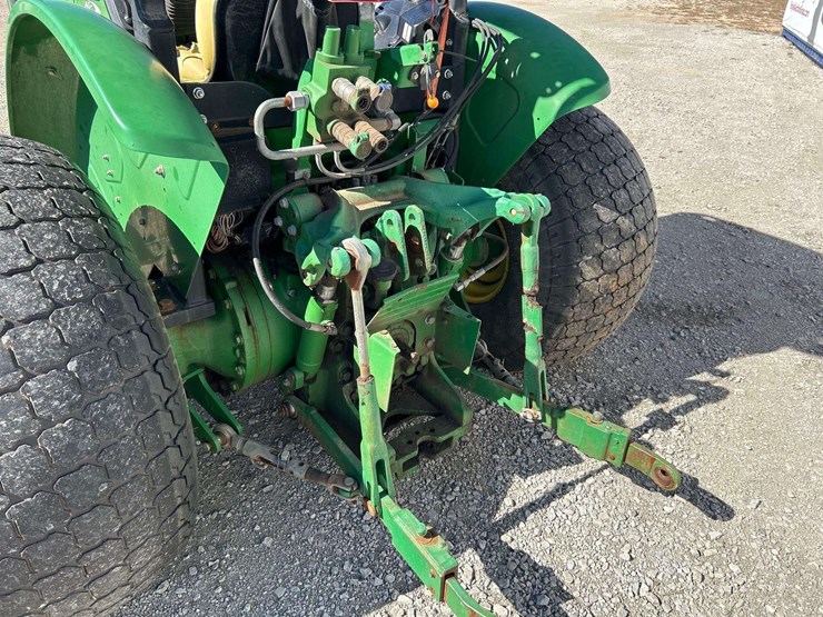 2011-john-deere-5.5-image-17