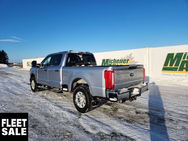 2023-ford-f250-image-3