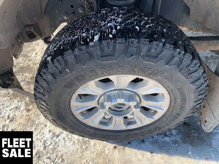 2021-ford-f350-image-10