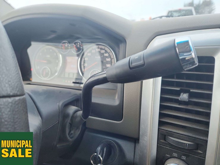 2012-dodge-1500-image-23