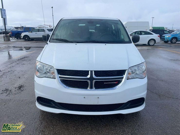 2020-dodge-grand-caravan-se-image-8