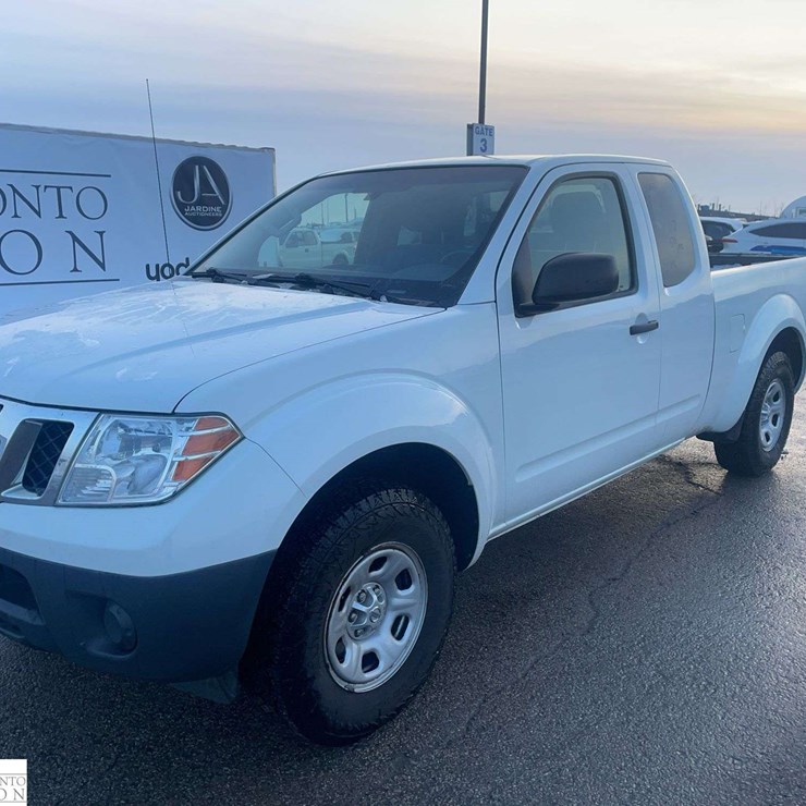 2017 NISSAN FRONTIER