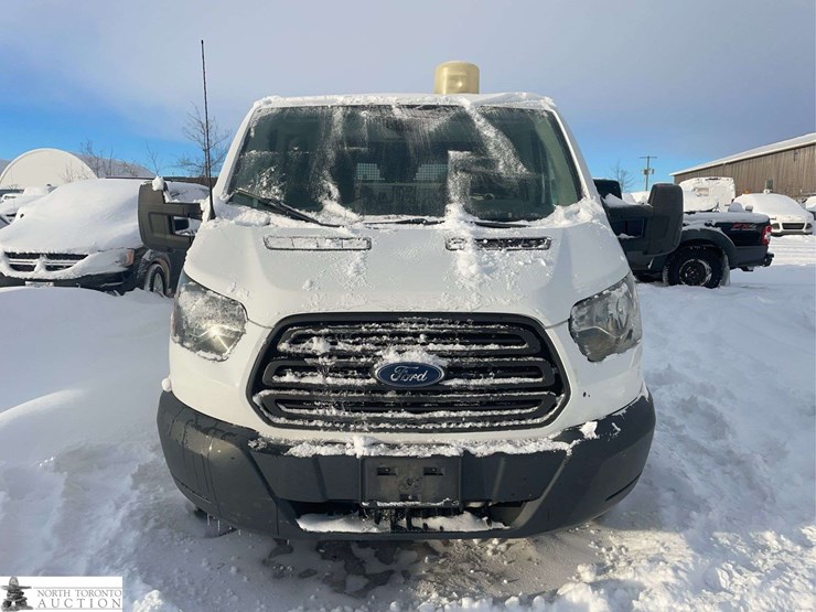 2016-ford-transit-image-8