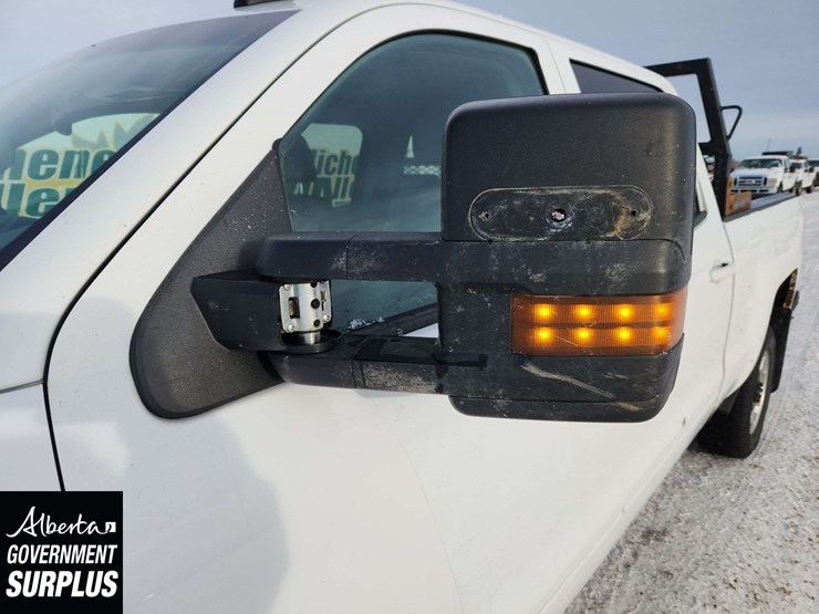 2016-chevrolet-silverado-2500hd-image-30