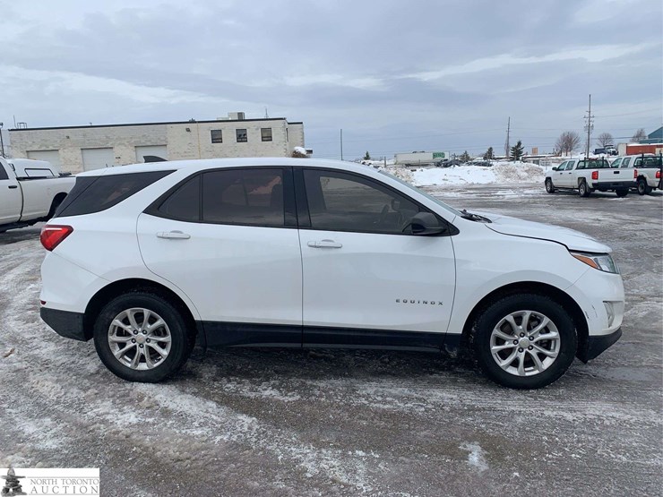 2018-chevrolet-equinox-image-10