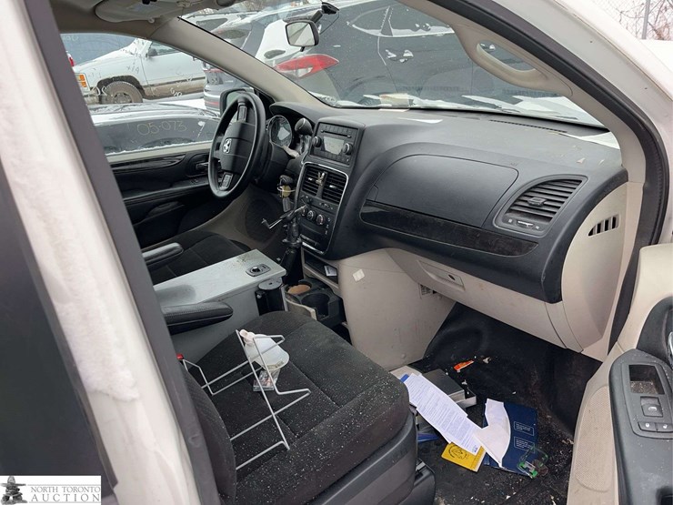 2012-dodge-ram-van-image-25