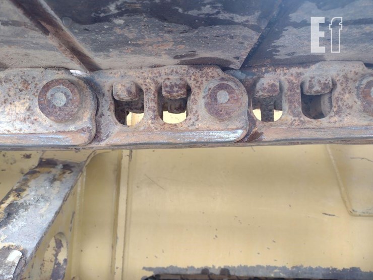 2005-caterpillar-d4g-xl-image-38