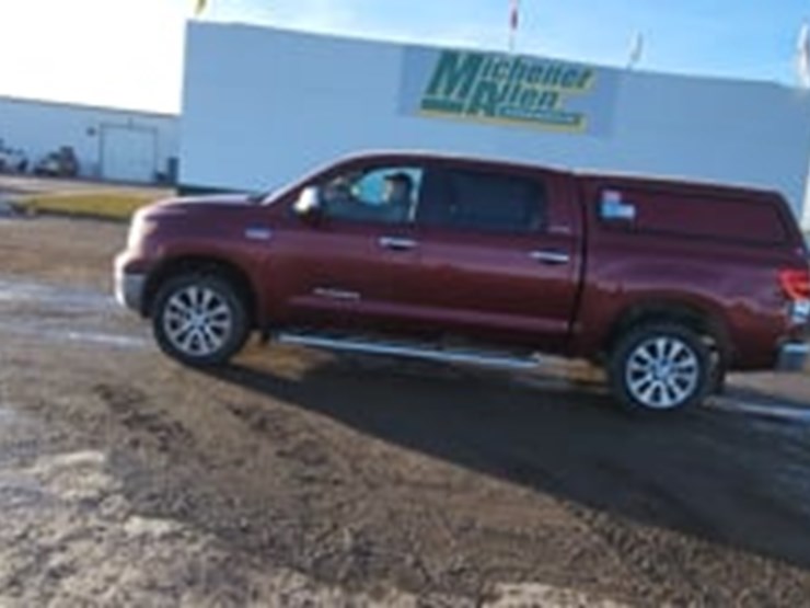 2010-toyota-tundra-image-5