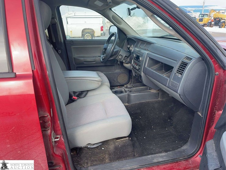 2008-dodge-dakota-image-24