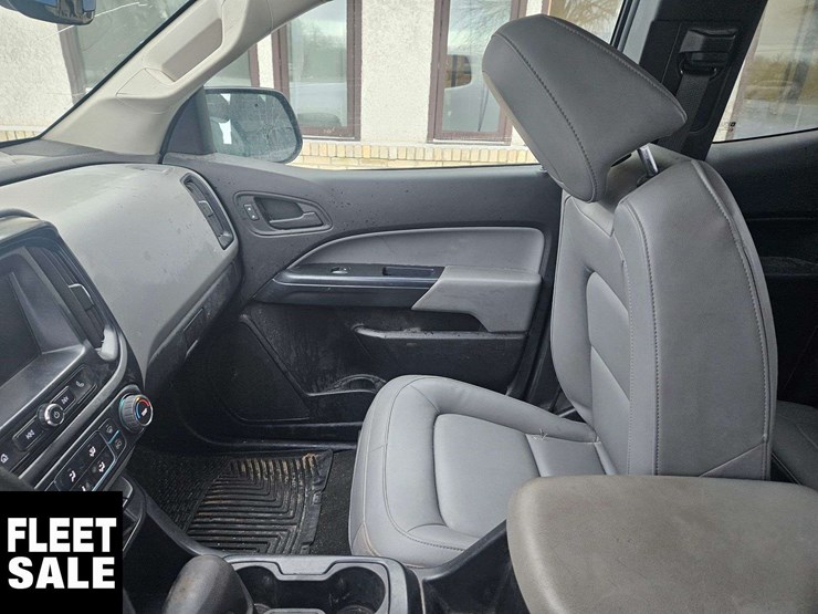 2018-chevrolet-colorado-image-23