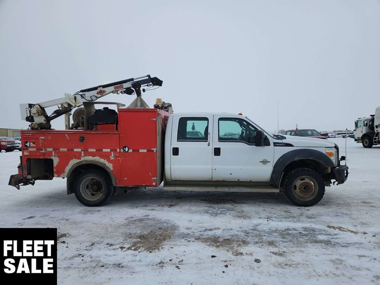 2011-ford-f550-image-8