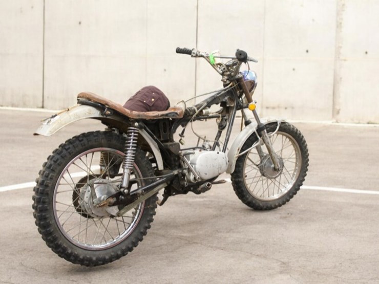 1973-yamaha-lt2-motorcycle-image-6