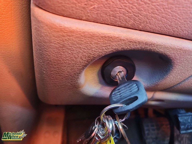 2009-freightliner-cascadia-t/a-sleeper-tractor-image-33