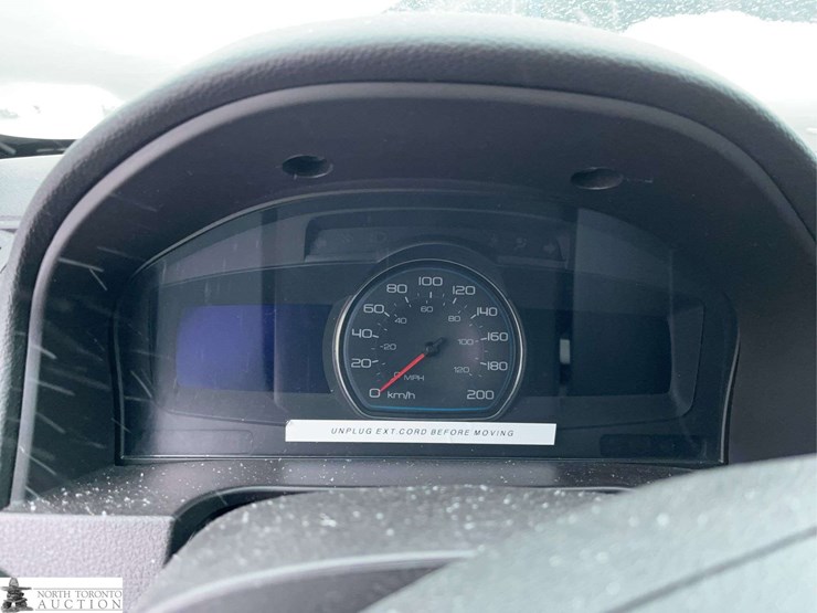 non-operable-2012-ford-fusion-hybrid-image-15