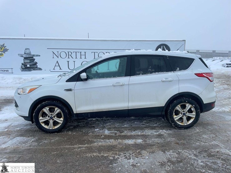 2015-ford-escape-image-2