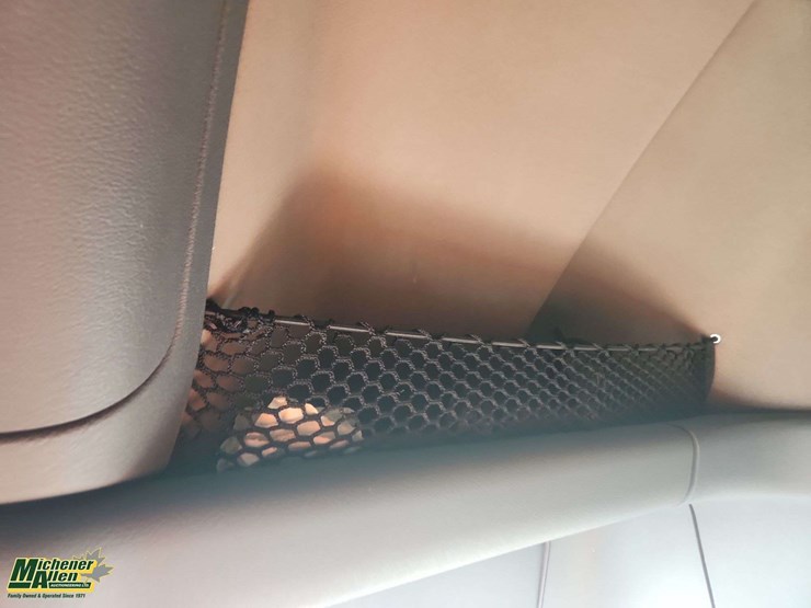 2009-freightliner-cascadia-t/a-sleeper-tractor-image-38