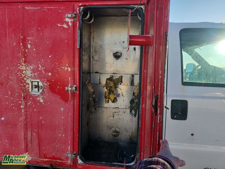 2008-ford-f550-image-30