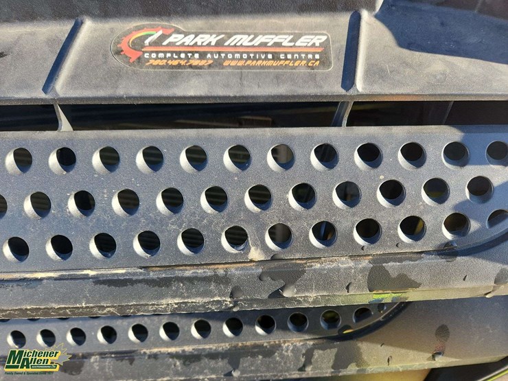 2015-mercedes-benz-sprinter-3500-image-23