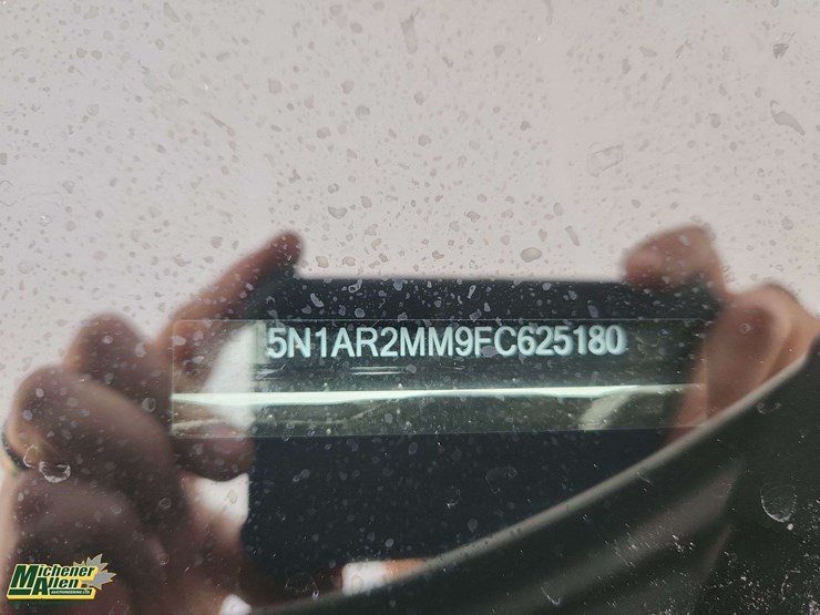 2015-nissan-pathfinder-image-37