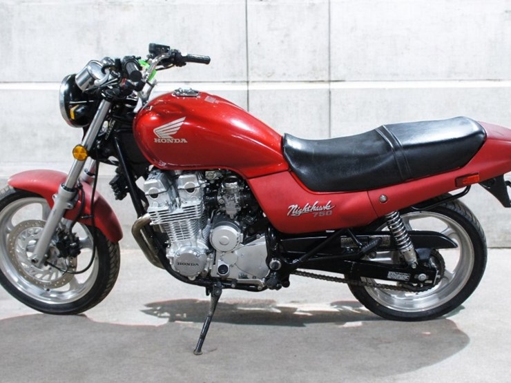 1991-honda-cb750sc-nighthawk-motorcycle-image-4