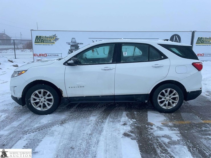 2018-chevrolet-equinox-image-2