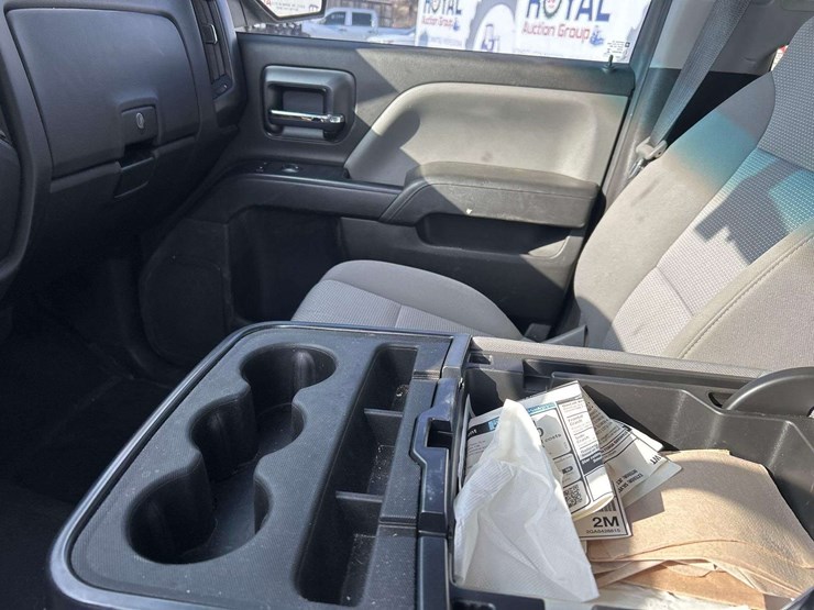 2018-chevrolet-silverado-1500-image-17