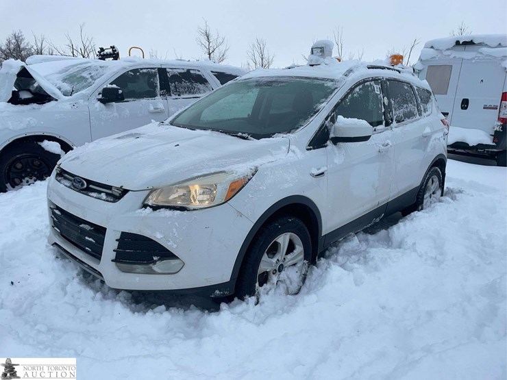 2016-ford-escape-image-1