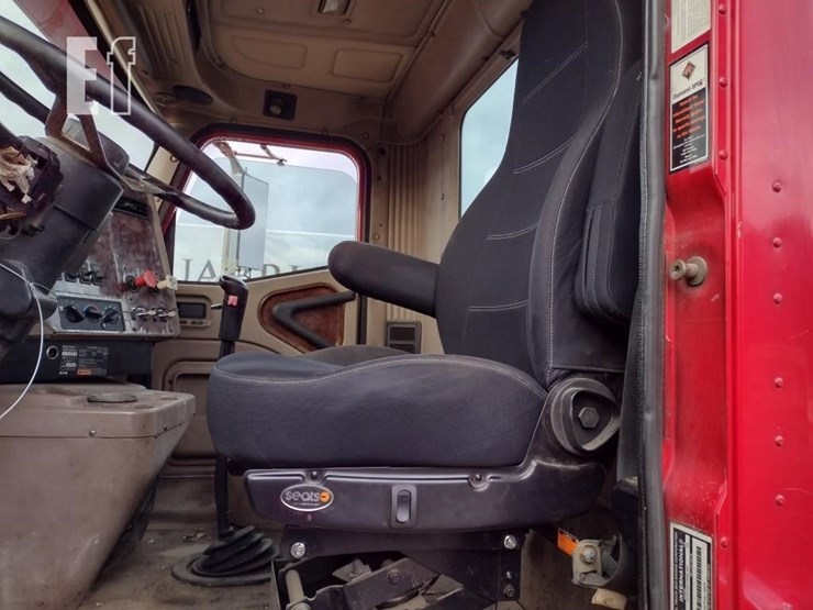 2006-international-paystar-5900-image-15