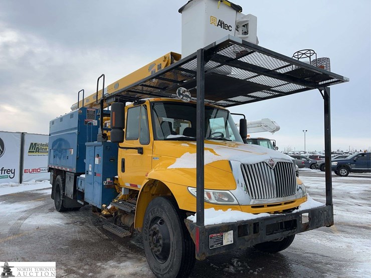 2010-international-durastar-4400-image-4