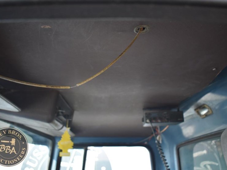 1978-ford-8000-image-17