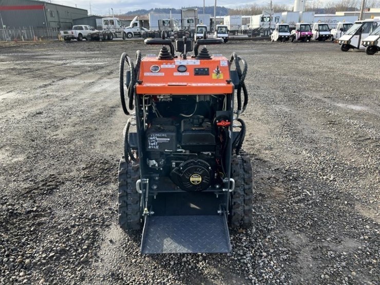 2025-agt-ysrt14-mini-compact-track-loader-image-5