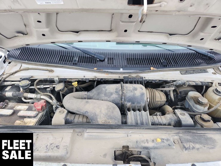 2013-ford-cargo-image-28