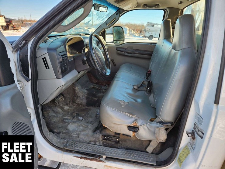 2007-ford-f550-image-21